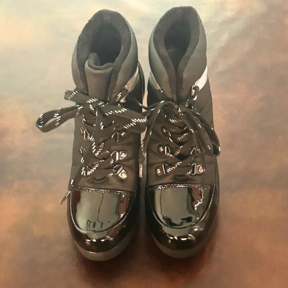 NIB Bebe PH8 Wedge Platform Ankle Booties - Picture 2 of 11